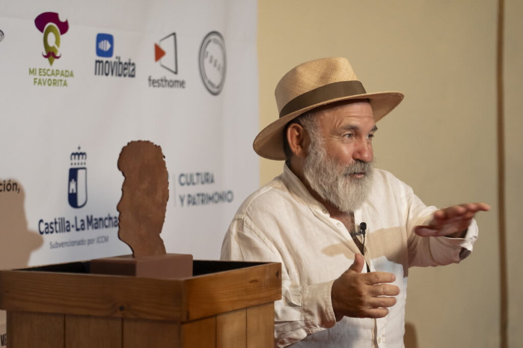 emilio Gavira Receives An Emotional Tribute At The 11th Calzada De Calatrava International Film Festival.